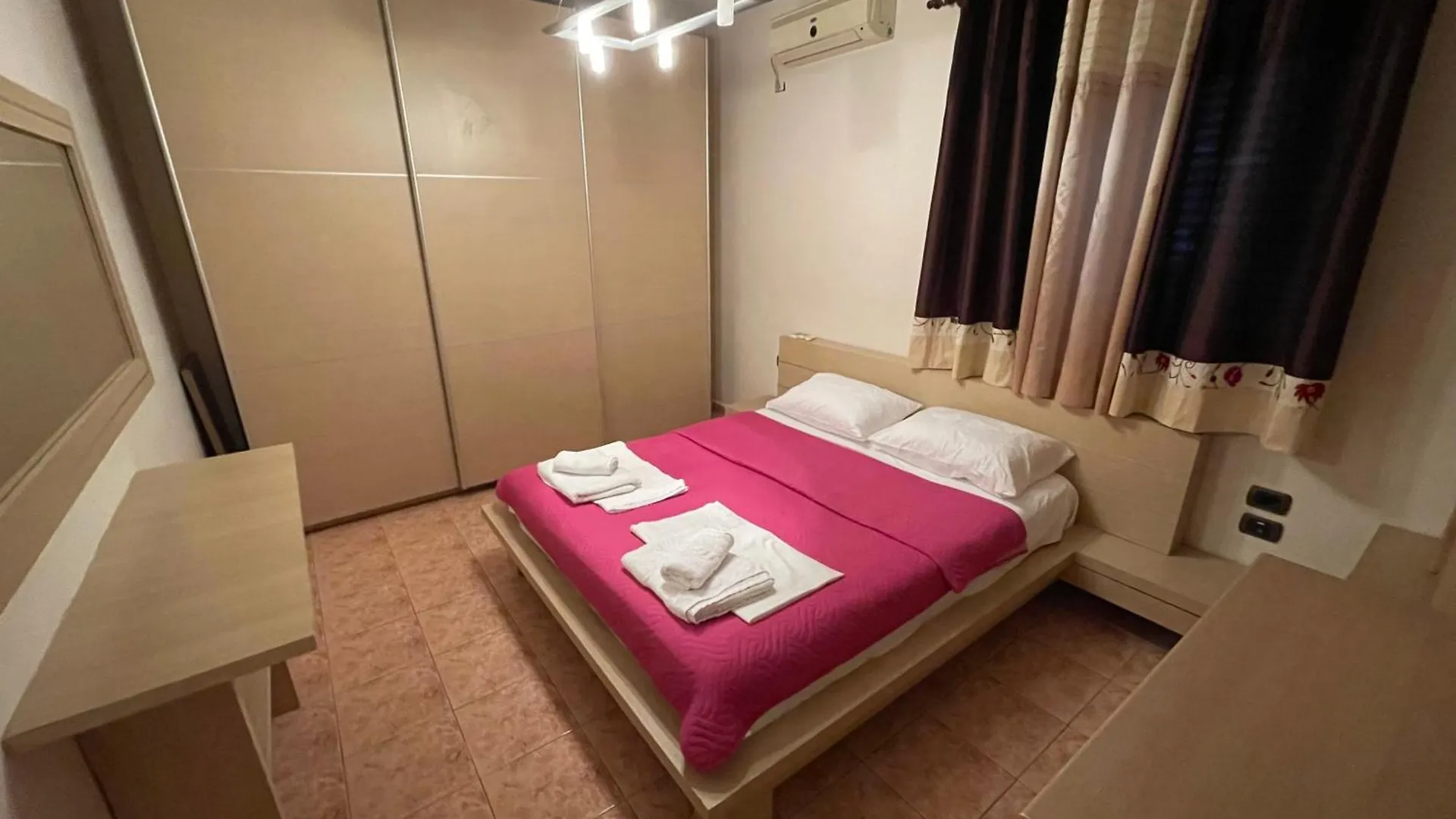 Tirana Center Appartament- Dario Apartment Albania