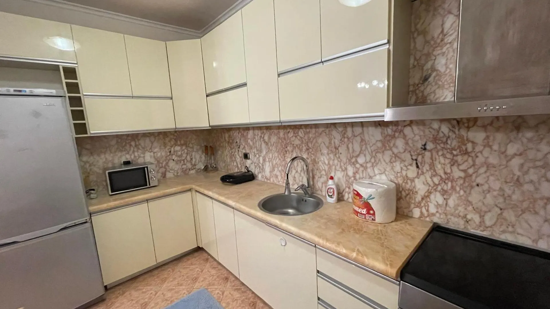 Tirana Center Appartament- Dario Apartment 0*,