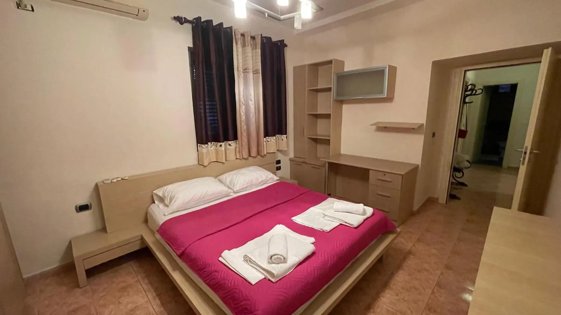 Tirana Center Appartament- Dario Apartment 0*,  Albania
